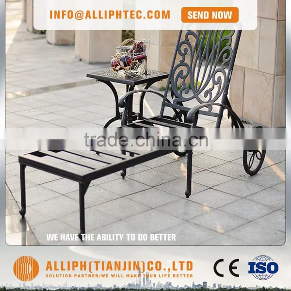 China Cheap Cast Aluminum Furniture Outdoor Chaise Lounge With Wheels photo-3