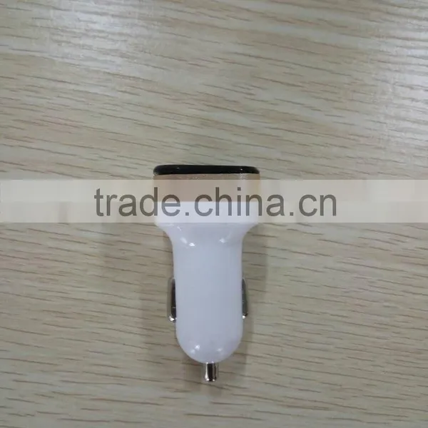 Cheap Wholesale White and Silver Dual USB Car Charger for Mobile Devices Customized Mini Universal USB Port photo-3
