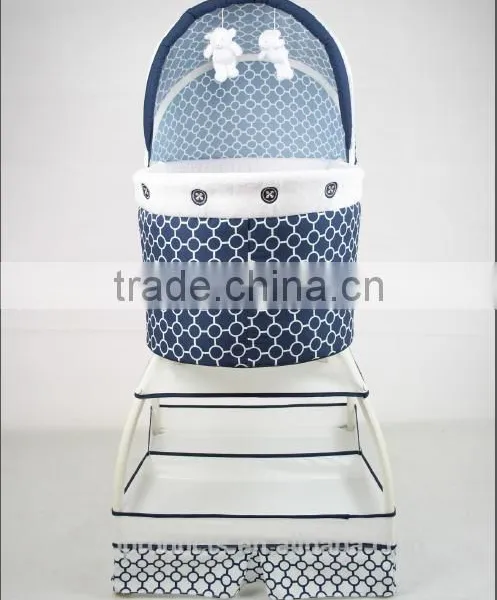 Soft and Comfortable Baby Bassinet With Rocker photo-4