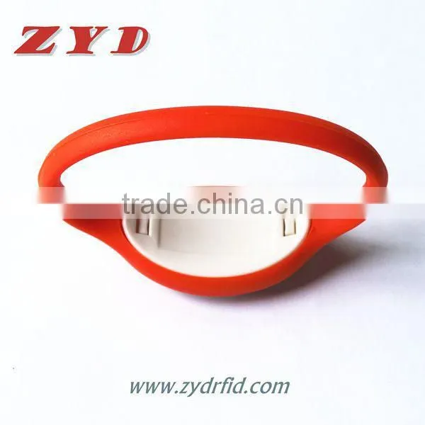 HOT SELLING RFID NFC Tag Cheap Silicone Wristbands With NTag203/NTag213 photo-4