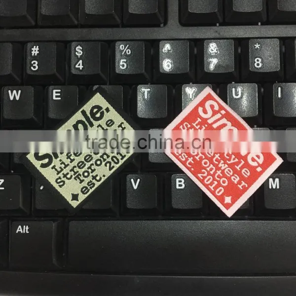 2017 Customized High Density Damask Woven Labels for Garments photo-5