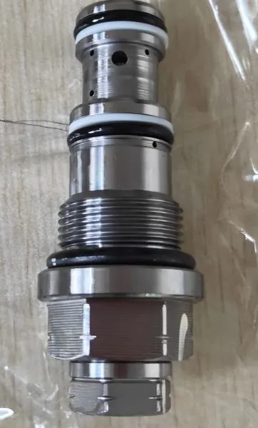 723-40-85100 VALVE ASS'Y,SUCTION KOMATSU Parts PC130, PC220, PC240, PC290, PC300, PC350, PC400, PC450, PRESSURE, RAIN VALVE photo-2