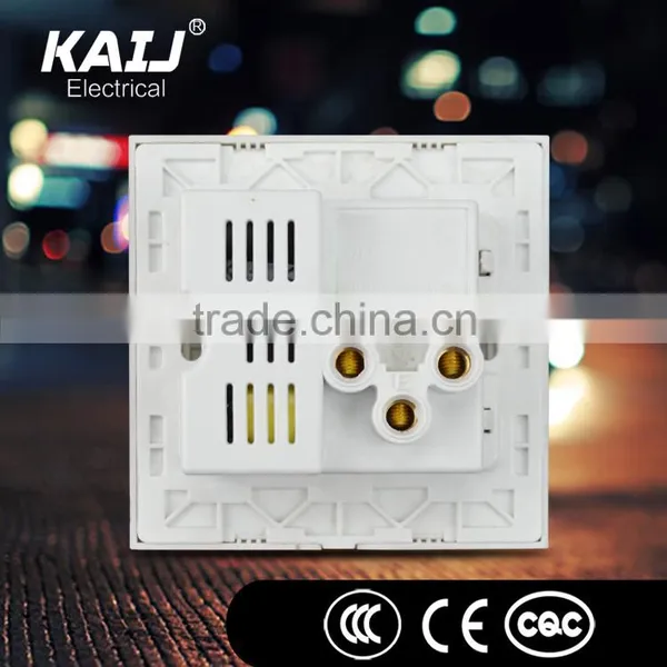 Wall Mounted British Standard 3 Pin Wall Socket With Network Outlet photo-2