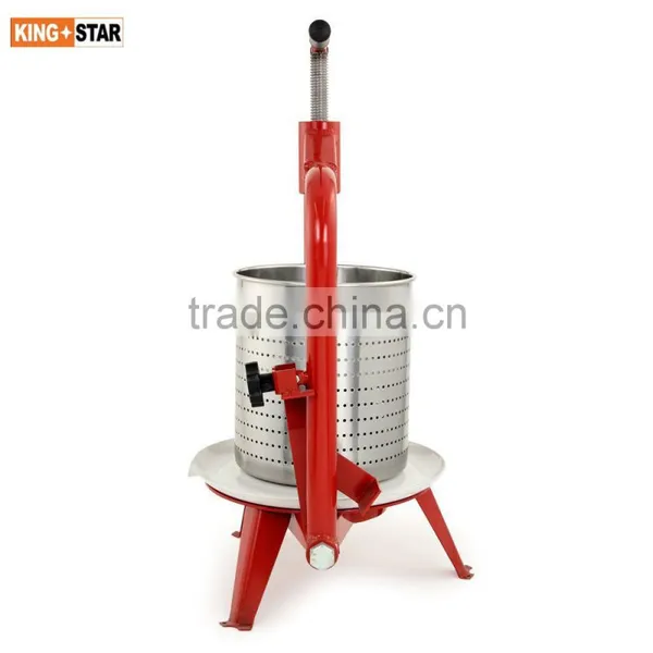 Manual Spindle Pressing Apples for Cider photo-2