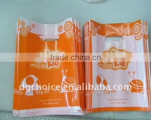 Best Selling Free Sample Hot Design in Guangzhou Plastic Die Cut Carry Bag photo-2