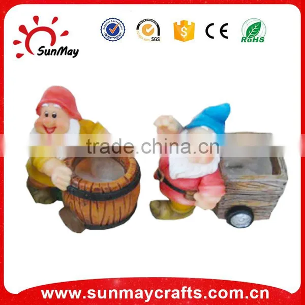 Polyresin Garden Gnome With Glass Cylinder photo-3