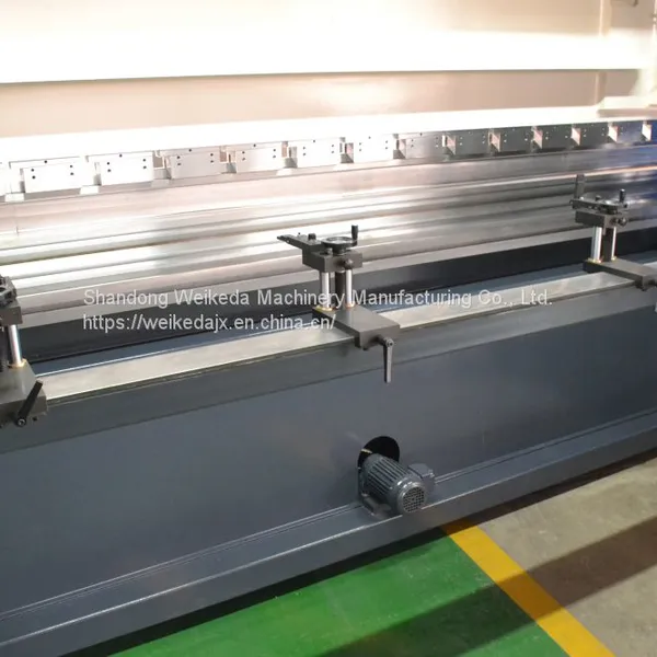 APB-250T/4000 Press Brake photo-4