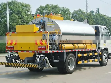 4x2 Left Hand Drive Dongfeng Euro5 180HP 7m3 Asphalt Distributor Trucks for Sale photo-2