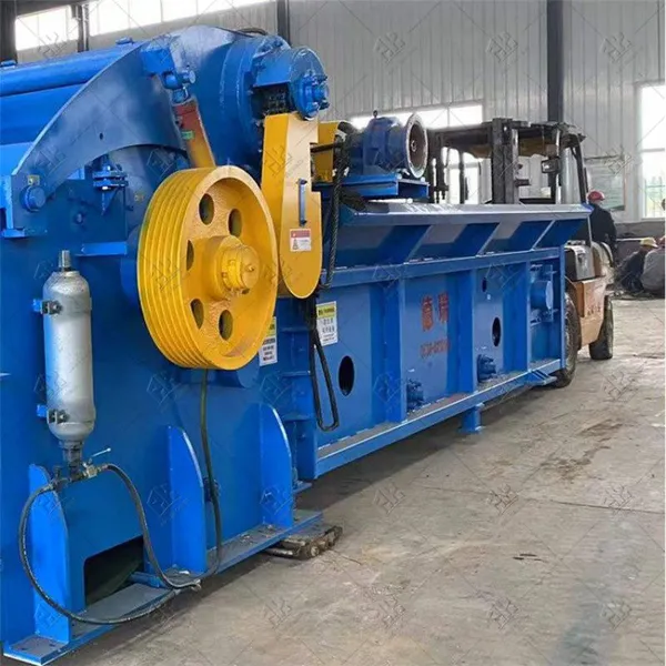 Heavy-Duty Wood Chipper Machine With 50HP Diesel Engine for Industrial Use photo-5