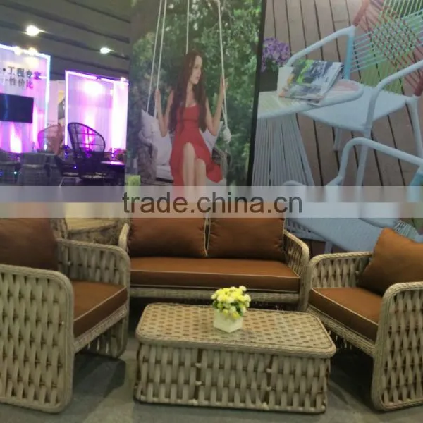 2016 NEW DESIGN WIDE FLAT WICKER CHAIR