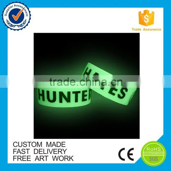 Customized China Unisex Fitness Silicone Charm Bracelet photo-3