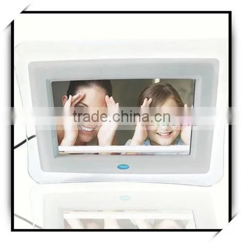 China High Quality Wide Figure Screen Butterfly Shaped 7 Inch Digital Photo Frame White photo-4