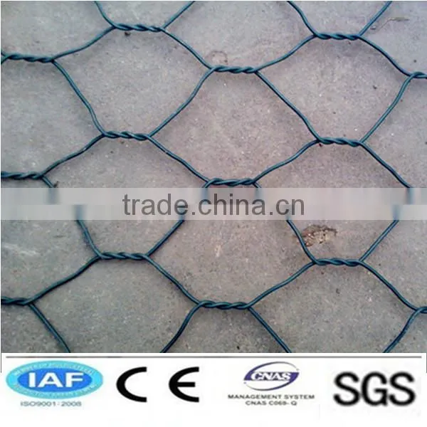 High Quality Anping Hexagonal Mesh Fence Factory(ISO9001) photo-2