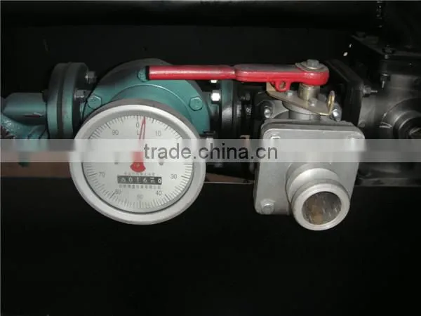 4x2 Dongfeng 15000 Litres Carbon Steel Fuel Tanker Truck photo-6
