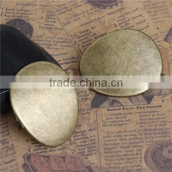Zinc Based Alloy Irregular Antique Bronze Drop Metal Sewing Shank Buttons photo-3