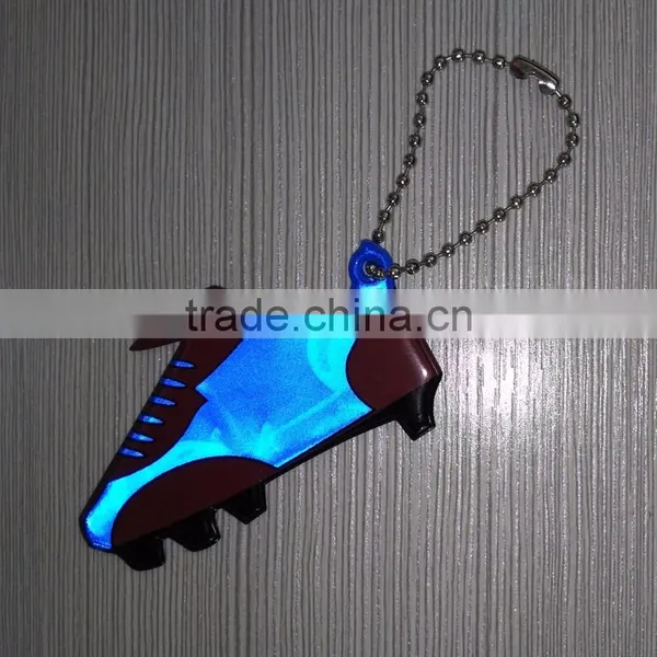 China New Design Reflective Promotion Custom Reflector Soft PVC Keychain photo-2