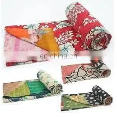 Vintage Reversible Kantha Sari Throw Indian Twin Size Kantha Blanket Sari Quilt / Home Textile / Quilt