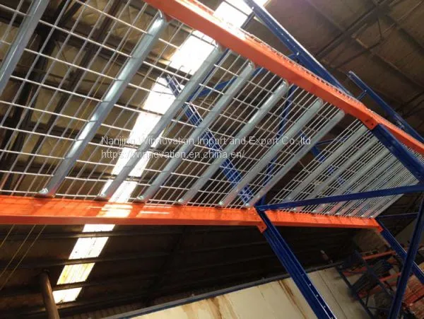 Heavy duty wire mesh decking for warehouse palelt rack