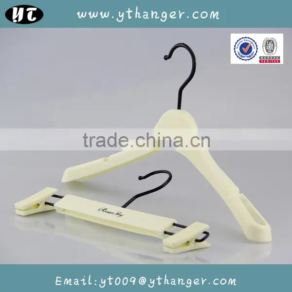 HA7002 Hot Sale Fashionable Plastic Top Hanger and Pants Hanger photo-5