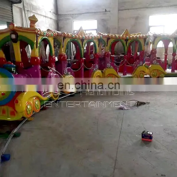 Children Party Train With Closed Train Cabin Cheap Electric Train for Sale photo-5