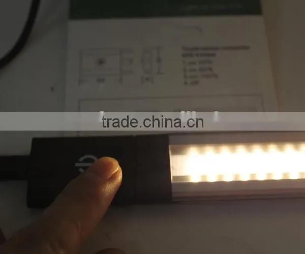 12 Volt Led Light Bars/ Dim Led Rigid Strip Light in Aluminum Profile/ Indoor Sensor Led Cabinet Light Strip (SC-D107A) photo-2