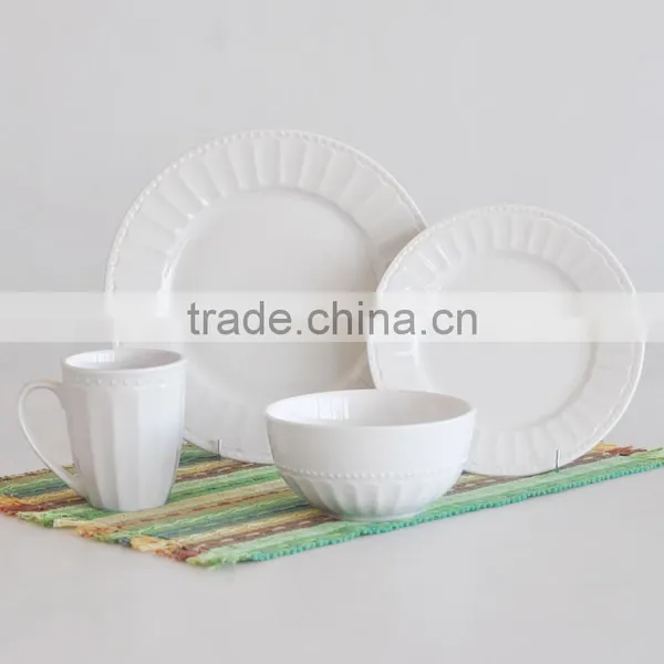 Promotional 2017 Wholesale Porcelain Embossed Dinner Set With Gold Rim photo-3