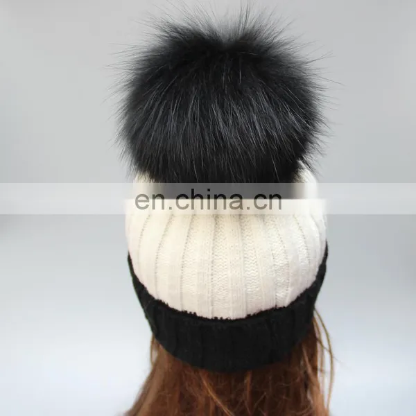 Wholesale Custom Winter Ladies Acrylic Knitting Beanies Hat With Pompon for Lady photo-4