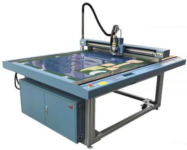 China Kaemi Acrylic Apparel Template Digital Cutter Cutting Plotters Flatbed Garment Cutter photo-5