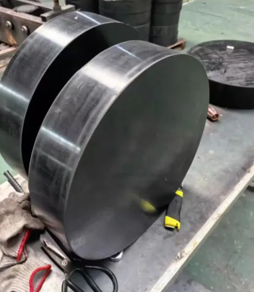 Elastomeric Bearing Pad PTFE Faced to Adapt Longitudinal Thermal Displacement