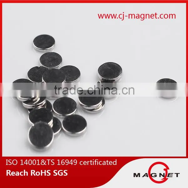 N38 Round Disc Neodymium Magnet by Manufacturers in China for Fridge Magnets photo-4
