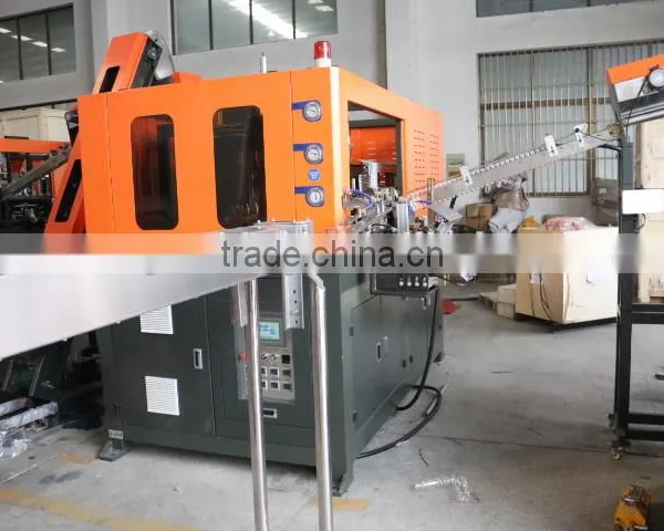 CE Approved 2 Cavtiy PET Bottle Blow Moulding Machine photo-3