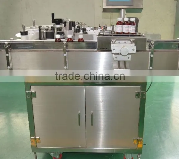 Automatic labelling machine