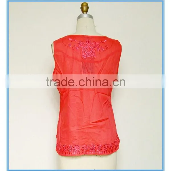 2016 New Design Embroidery Women Tank Tops Wholesale photo-2
