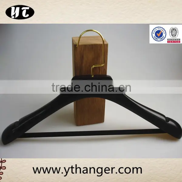 China Supplier Luxury Wooden Suit Hanger With Velvet Bar photo-6