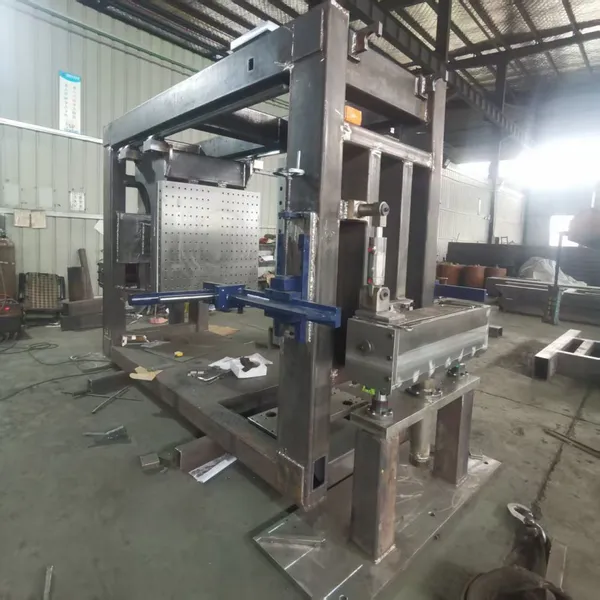 China APG Machine for Epoxy Resin Insulator for Electrical Epoxy Resin Transformer Insulator Spout Embedded Pole photo-3