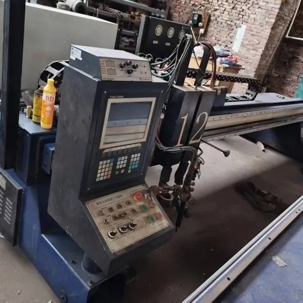 Used Gantry Plasma Cutter, Huayuan 300hd Plasma, in Good Condition photo-2