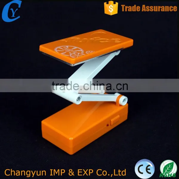 2016 New Design LED Table Desk Lamp Plastic Rechargable Energy Saving photo-5