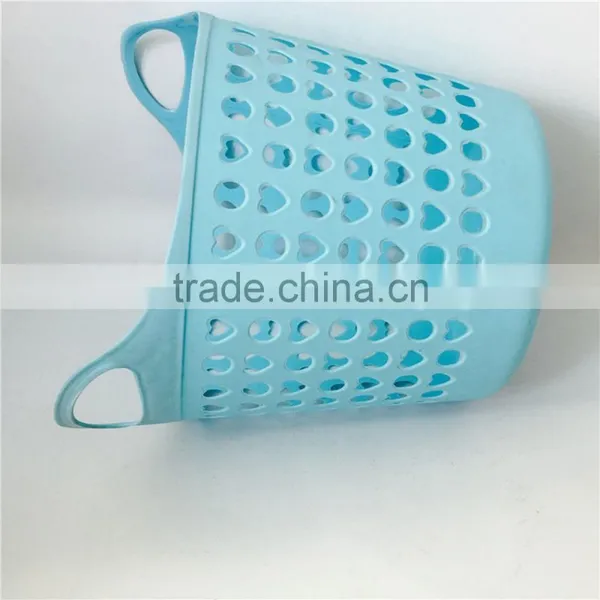 Heart Shape Hollow-out Laundry Basket photo-3