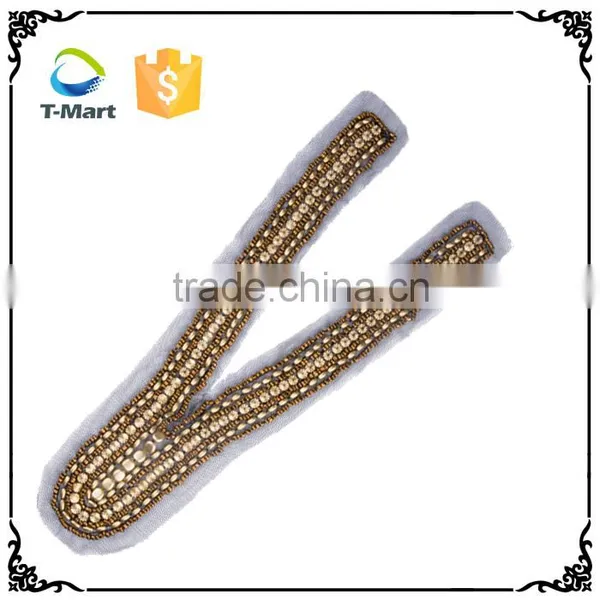 Fashionable Embroid Lace Neck Designs for Ladies Suit photo-2