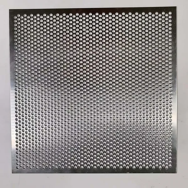 Placa perforada de acero inoxidable para uso industrial con servicios de corte, soldadura y doblado
