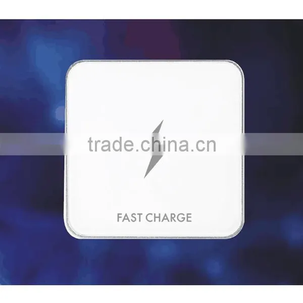 Quality and Quantity Assured qi Wireless Charging Phone Shell 5600mah Smart Power Bank