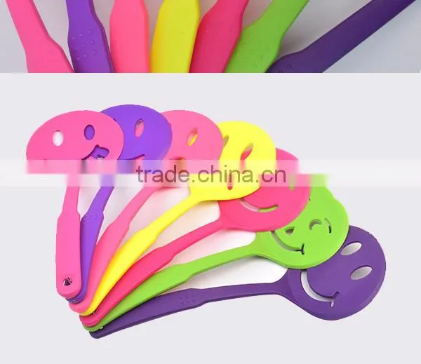 Different Colorful Cute Smile Face Shape Nylon Plastic Kitchen Utensil Sets photo-3