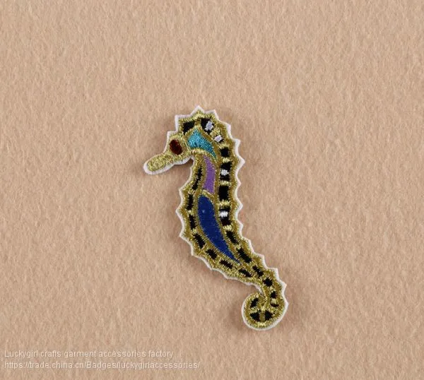 Customized Fashion Design Patagonia Exploration Animal Logo Embroidered Patch photo-2