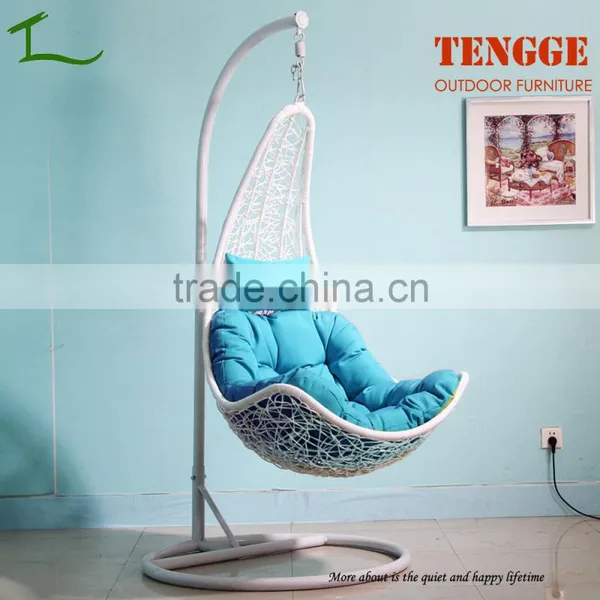 TG-16004 Moon Shape Small Round Rattan Outdoor Single Seat Swing Chair photo-4