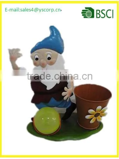 Christmas Sales Wholesale Outdoor Garden Gnome Drwaf Solar Light With Planter Decoration for Christmas Festival photo-3