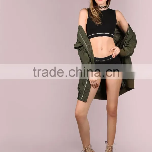 Metallic Trim Back Cut Hole Crop Tank & Body Shorts Set Black 100 Cotton Scoop Neck Sportswear Crop Tops With Pants Custom photo-5