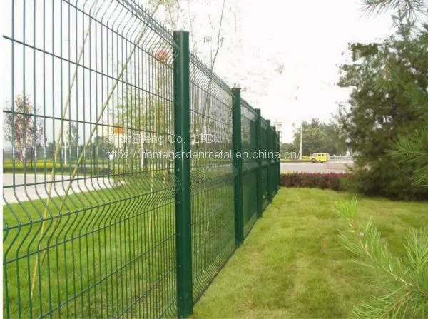 Welded Wire Mesh Fence Panel in Europe Style photo-4