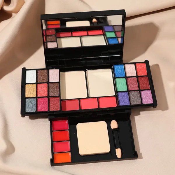 Wholesale Large Makeup Sets Cosmetics Box Full Professional Cosmetics All in One Makeup Compact Kit Conjunto De Maquillaje