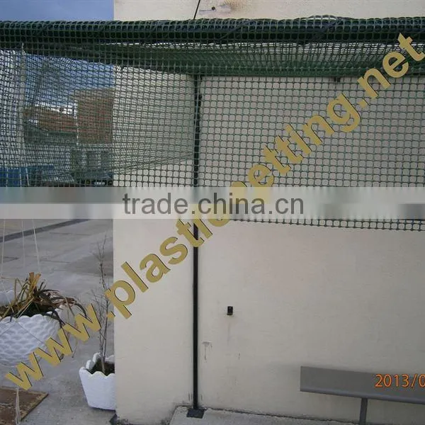 Plastic garden netting