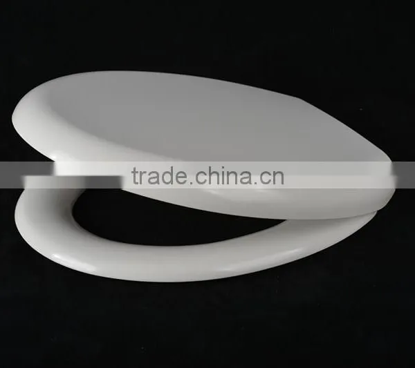 Wrapover uf Toilet Lid With Soft Close and Quick Release Functions photo-2